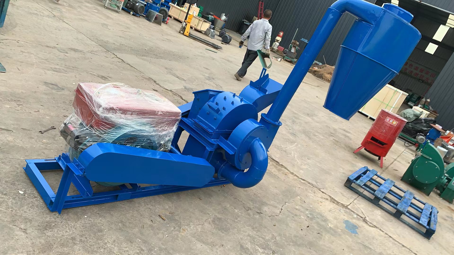 Pellet Machinery, Crusher, Mixer, Cooler, Packing MachineMultifunctional Double Inlet Hammer Mill Crusher
